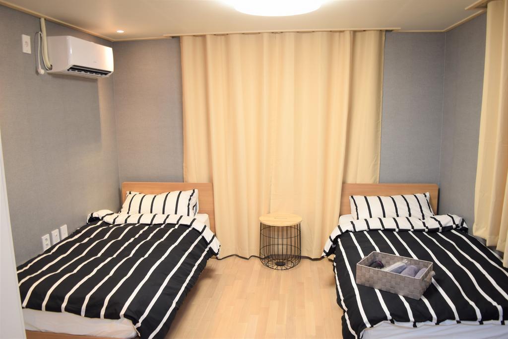 Red Stone Guesthouse Seul Esterno foto